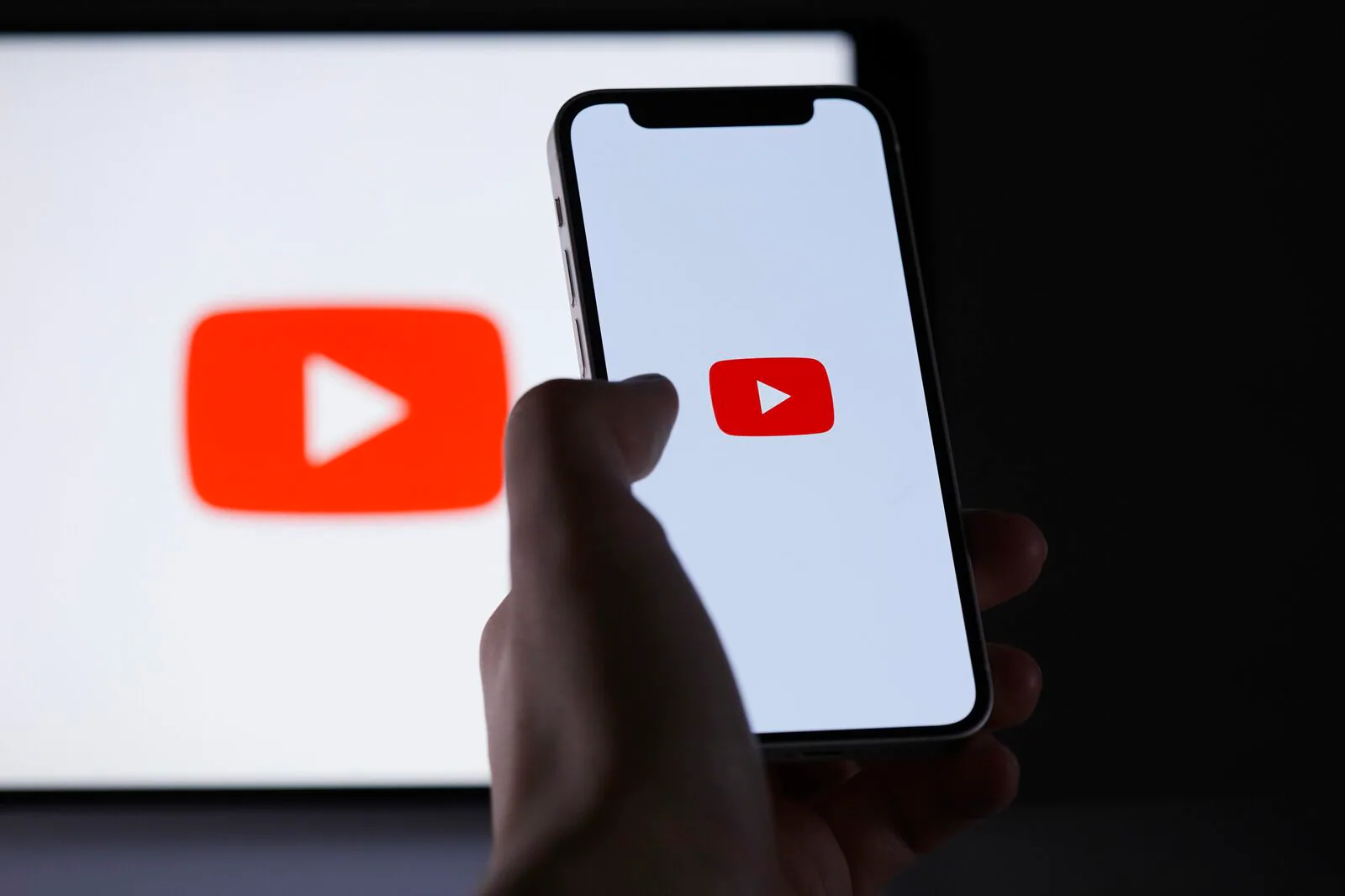 Youtube launches NEW multi-language tool